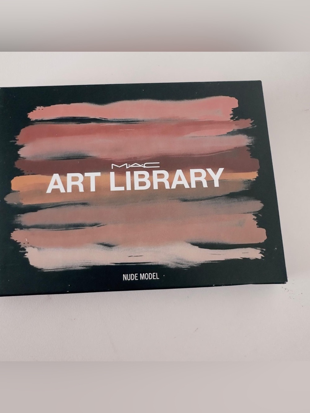 MAC Art Library Nude Model Eyeshadow Palette - Picture 8 of 9